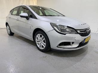 krockskadad bil auto Opel Astra HB 1.0 Turbo Edition 2016/7