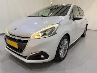 Peugeot 208 HB 1.6 Blue HDI 100 Premium picture 19