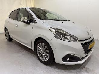 Peugeot 208 HB 1.6 Blue HDI 100 Premium picture 29