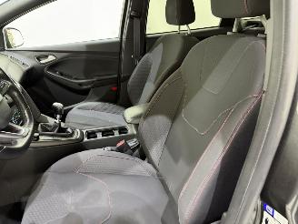 Ford Focus Wagon ST-Line 140 EcoBoost picture 30