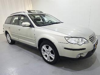 skadebil auto Subaru Outback 2.5i LPG 4WD AUT Pano Leder 2006/11
