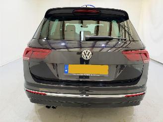 Volkswagen Tiguan 2.0 TSI 4Motion Highline R Aut7 picture 5