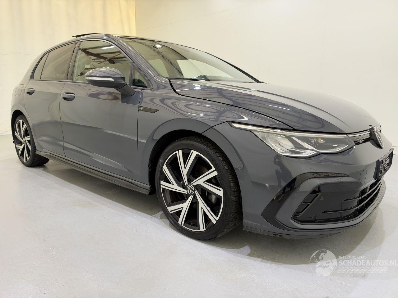 Volkswagen Golf VIII HB 1.5 TSI R-Line Pano