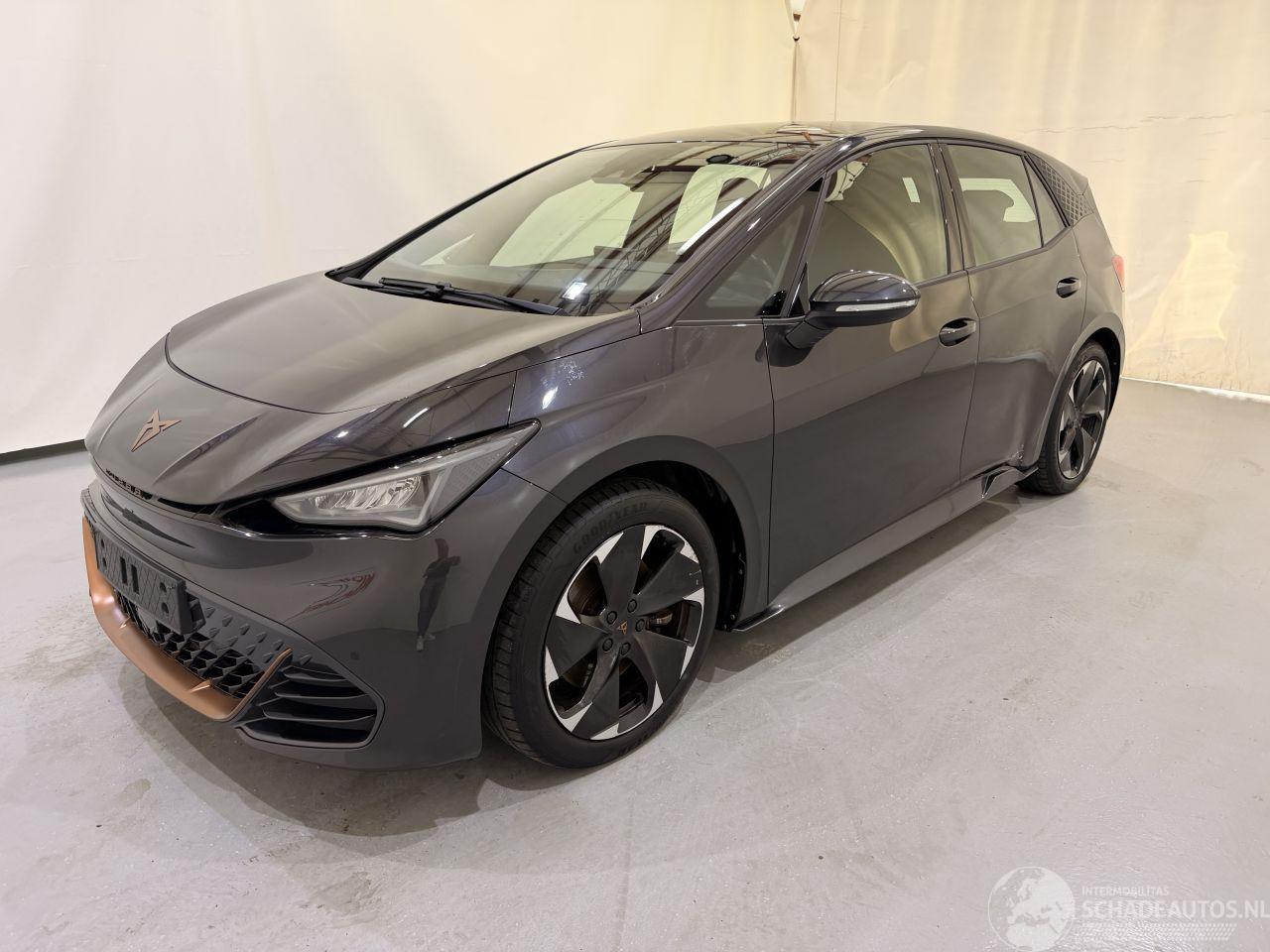 Cupra Born Adrenaline 82KWh Carplay/Android Auto | Camera | 19 inch