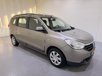 krockskadad bil auto Dacia Lodgy 1.2 TCe Laureate 5-Pers Airco 2013/9