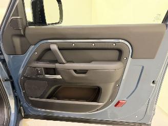 Land Rover Defender 90 D200 S 3.0 MHEV Hybride picture 24