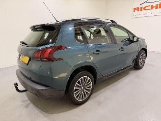 Peugeot 2008 1.2 Automaat PureTech Active picture 2