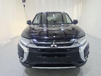 Mitsubishi Outlander 2.0 PHEV Instyle+ 4WD149Kw Bjr.2018 picture 36