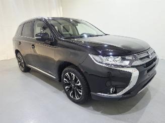 Voiture accidenté Mitsubishi Outlander 2.0 PHEV Instyle+ 4WD149Kw Bjr.2018 2018/6