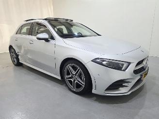 Mercedes A-klasse 200 Launch Edition Premium Plus AMG Line bjr.2018 picture 28