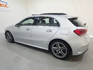 Mercedes A-klasse 200 Launch Edition Premium Plus AMG Line bjr.2018 picture 19