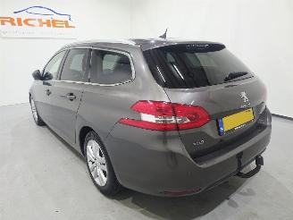 Peugeot 308 SW 1.2 E-THP Blue Lease Executive 81Kw Glazen-dak picture 6