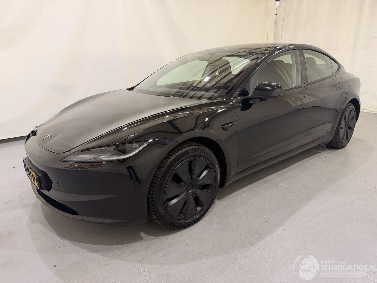 Tesla Model 3 RWD 60 kWh | Highland | Stoelverkoeling | Stuurverwarming