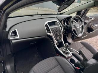 Opel Astra Astra J GTC (PD2/PF2), Hatchback 3-drs, 2011 / 2018 1.4 Turbo 16V ecoFLEX 120 picture 10