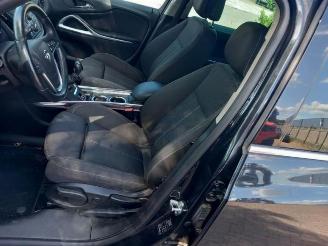 Opel Zafira Zafira Tourer (P12), MPV, 2011 / 2019 1.6 CDTI 16V ecoFLEX 136 picture 14