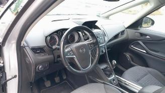 Opel Zafira Zafira Tourer (P12), MPV, 2011 / 2019 2.0 CDTI 16V 130 Ecotec picture 11