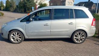 Opel Zafira Zafira (M75), MPV, 2005 / 2015 2.2 16V Direct Ecotec picture 4