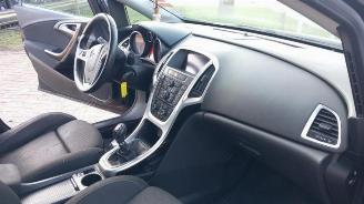 Opel Astra Astra J Sports Tourer (PD8/PE8/PF8), Combi, 2010 / 2015 1.4 Turbo 16V picture 11