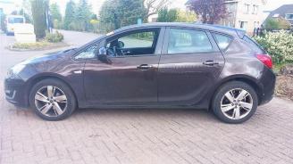 Opel Astra Astra J (PC6/PD6/PE6/PF6), Hatchback 5-drs, 2009 / 2015 1.4 Turbo 16V picture 4