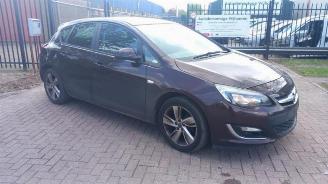 Uttjänta bilar auto Opel Astra Astra J (PC6/PD6/PE6/PF6), Hatchback 5-drs, 2009 / 2015 1.4 Turbo 16V 2012/11