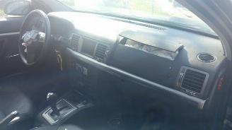 Opel Vectra Vectra C GTS, Hatchback 5-drs, 2002 / 2008 2.2 DIG 16V picture 10
