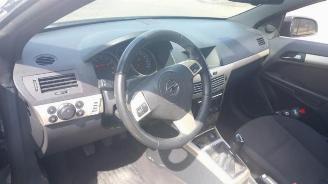 Opel Astra Astra H Twin Top (L67), Cabrio, 2005 / 2010 1.8 16V picture 9