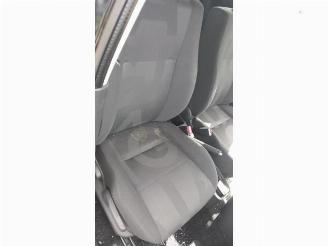 Opel Agila Agila (B), MPV, 2008 / 2014 1.0 12V picture 17