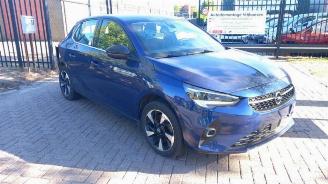 Coche siniestrado Opel Corsa Corsa F (UB/UH/UP), Hatchback 5-drs, 2019 Electric, Corsa-e 50kWh 2021/2