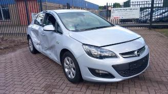 Autoverwertung Opel Astra Astra J (PC6/PD6/PE6/PF6), Hatchback 5-drs, 2009 / 2015 1.4 Turbo 16V ecoFLEX 120 2015/9