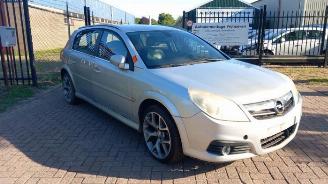 Vrakbiler auto Opel Signum Signum (F48), Hatchback 5-drs, 2003 / 2008 2.2 direct 16V 2006/2
