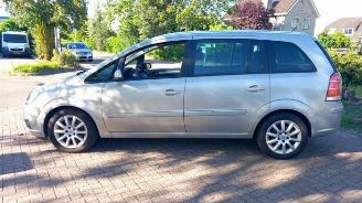Opel Zafira Zafira (M75), MPV, 2005 / 2015 2.2 16V Direct Ecotec picture 4