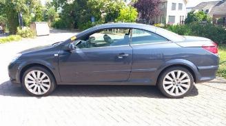 Opel Astra Astra H Twin Top (L67), Cabrio, 2005 / 2010 1.8 16V picture 4