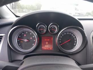 Opel Astra Astra J (PC6/PD6/PE6/PF6), Hatchback 5-drs, 2009 / 2015 1.4 Turbo 16V picture 32