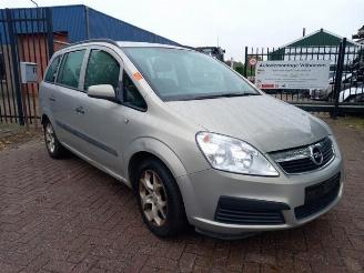 Auto da rottamare Opel Zafira Zafira (M75), MPV, 2005 / 2015 2.2 16V Direct Ecotec 2006/1