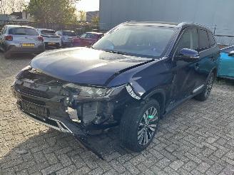 Schadeauto Mitsubishi Outlander 2.0 Limited Automaat 2WD 2019/10