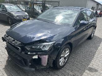 Schadeauto Seat Leon Sportstourer 1.0 TSI Style Business Intense 2022/8