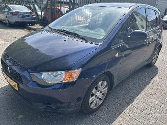 damaged passenger cars Mitsubishi Colt 1.3 Edition Two 2012/1