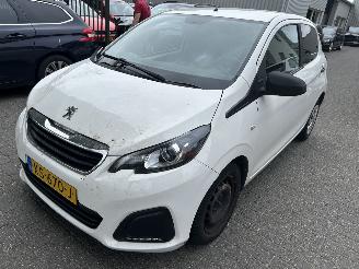 Schadeauto Peugeot 108 e-VTI 2016/11