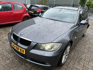 uszkodzony samochody osobowe BMW 3-serie 318 D  Touring 2007/3