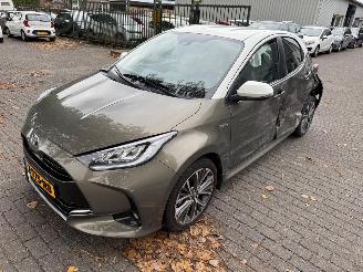 skadebil auto Toyota Yaris 1.5 Hybrid Automaat Launch Edition 2021/5
