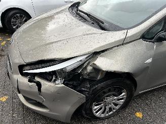 Kia Cee d Sportswagon 1.4 CVVT picture 2