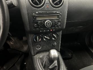 Nissan Qashqai 1.6 picture 8