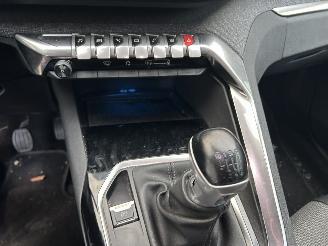 Peugeot 5008 1.2 PureTech Blue lease Premium picture 11