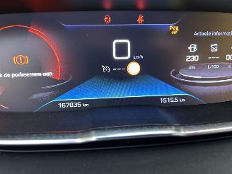 Peugeot 5008 1.2 PureTech Blue lease Premium picture 12