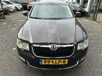 skadebil auto Skoda Superb Stationcar 1.8 TSI  Elegance 2010/5
