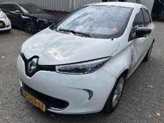 skadebil auto Renault Zoé Zen 2013/12