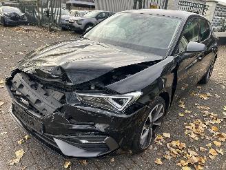 krockskadad bil auto Seat Leon 1.5 eTSI  Hybrid Automaat  FR Launch Edition 2021/6