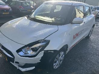 Suzuki Swift 1.2 Hybrid Comfort picture 11