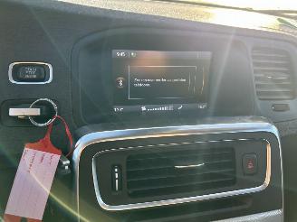 Volvo V-60 1.6   T 3 picture 9