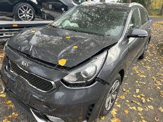 Schadeauto Kia Niro 1.6 GDI Hybrid  Dynamic Line  Automaat 2018/5